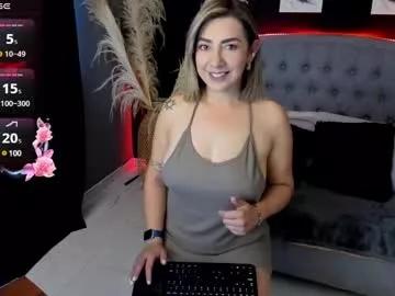 isabella_lt on Chaturbate 