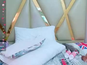 kinkyhousewifee_ on Chaturbate 