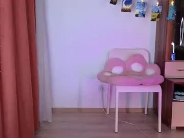 Freechat kiraturner on Chaturbate