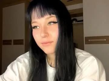 Freechat kyongsevenbergen on Chaturbate