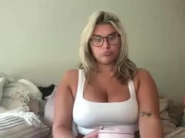 livvymack on Chaturbate