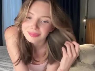 Freechat love_machine_ on Chaturbate