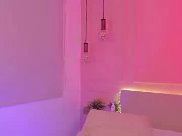 Freechat lovely_emma18 on Chaturbate