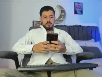 luci_fer15 on Chaturbate