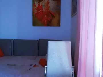 Freechat magic_blondie on Chaturbate