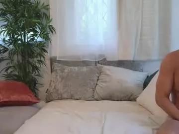 Freechat malenahot525 on Chaturbate