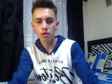 Freechat manucute_23_ on Chaturbate