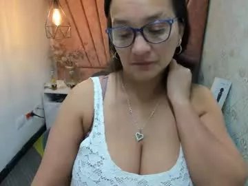 Freechat marylinmilf on Chaturbate