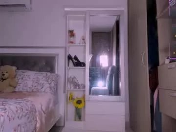 Freechat missameliah on Chaturbate