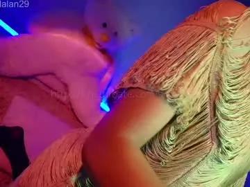 nalan_ on Chaturbate 