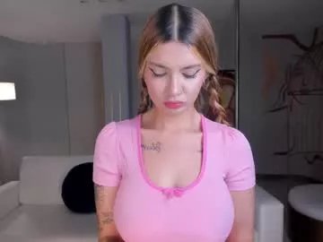 Freechat niaholland on Chaturbate