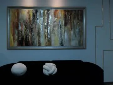 Freechat niaholland on Chaturbate