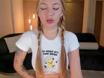 Freechat niaholland on Chaturbate