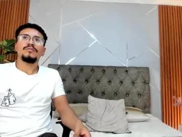 noa_n_luxy on Chaturbate