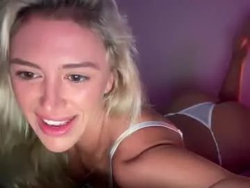 Freechat piper_patterson on Chaturbate