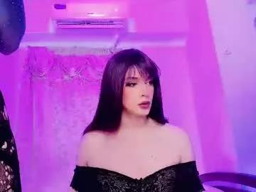reginarose on Chaturbate