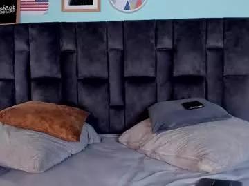 ririibrunette__ on Chaturbate 