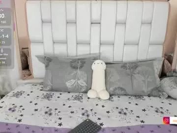 Private rosannaking on Chaturbate