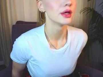 rowenabyron on Chaturbate 