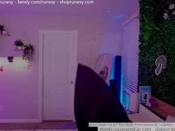 runesy on Chaturbate