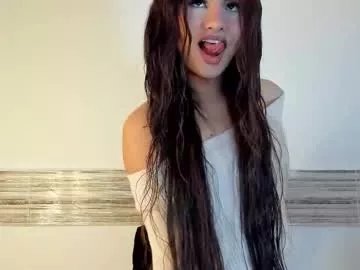 Freechat sophia_cambpell on Chaturbate