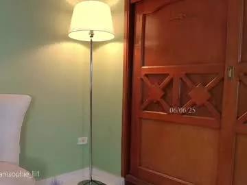 sophie_lii on Chaturbate