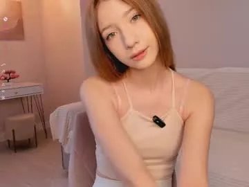 Freechat sunnmoonn on Chaturbate