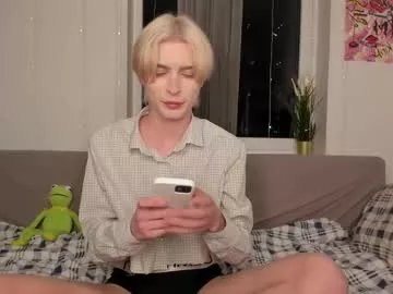 Freechat sweet_peach__ on Chaturbate