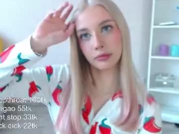 Freechat vickyfuckingdoll on Chaturbate