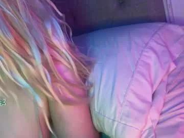 x_dreamgirl_x on Chaturbate