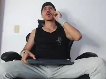 xxxhome_alonexxx on Chaturbate 