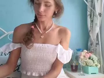 Freechat you_desire on Chaturbate