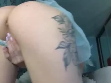 Freechat you_desire on Chaturbate