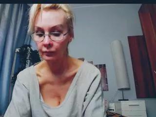 addie_lynn on Flirt4Free 