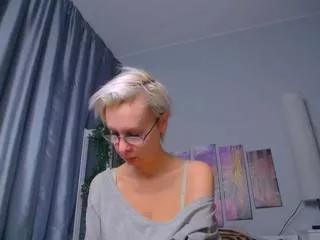 addie_lynn on Flirt4Free 