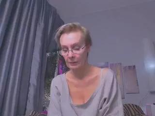 addie_lynn on Flirt4Free 
