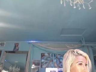 adrianna_fox on Flirt4Free 