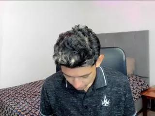 alan_gonz_cristian_asaenz on Flirt4Free 