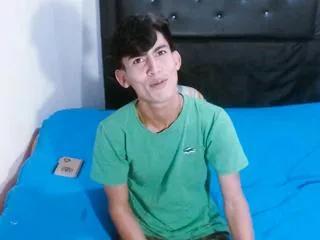 alonso_villaroel on Flirt4Free 