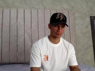 andres_stud on Flirt4Free 