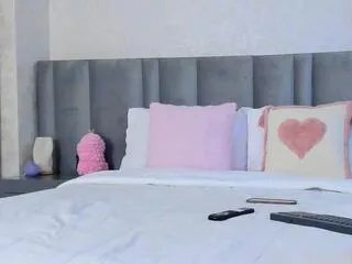 Offline ariana_james on Flirt4Free