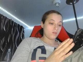 Offline bambi_bi on Flirt4Free