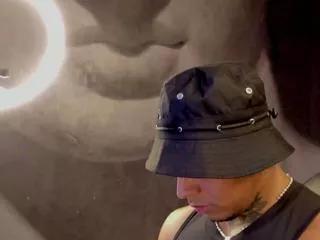 bramdon_smith on Flirt4Free 