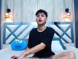 brosman_casas on Flirt4Free 