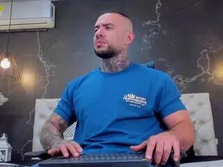 Offline bruce_dallas on Flirt4Free