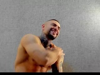 Offline bruce_dallas on Flirt4Free