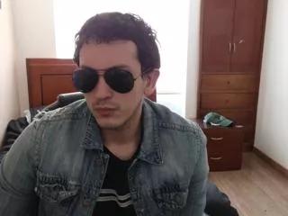camo_ruiz on Flirt4Free 