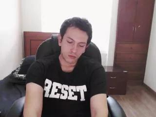 camo_ruiz on Flirt4Free 