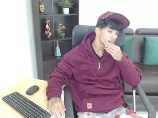 charlie_oconnor on Flirt4Free 