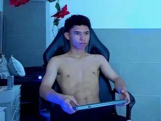 damien_v on Flirt4Free 